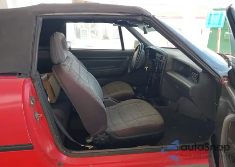 1993 Mercury Capri из США, поврежденный, VIN 6MPCT01Z8P8640785